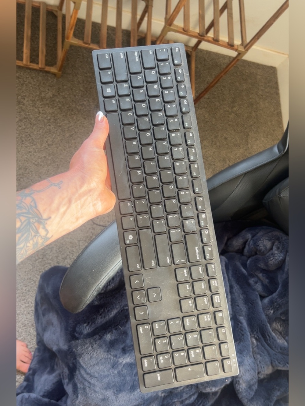 dell wireless keyboard. battery powered.
